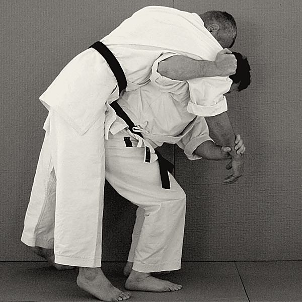 Ippon seoi nage — proiectare peste umăr